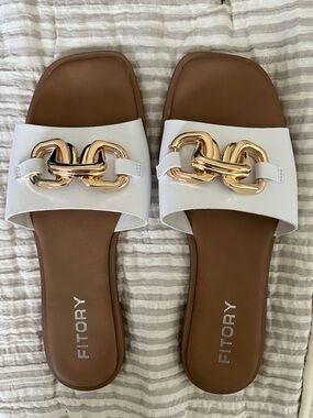White Slide Sandals with Gold Chain Accent